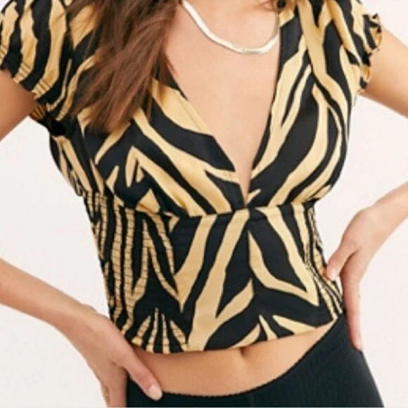 Free People Show Me Love Top Size M - Picture 2 of 5